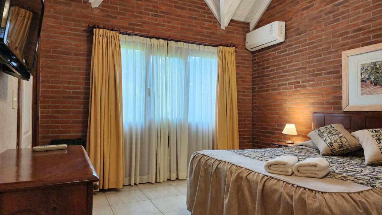 Villa Refugio Del Bosque à Carilo Extérieur photo