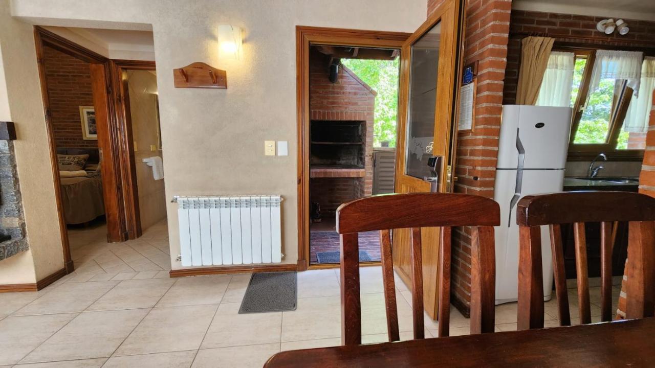 Villa Refugio Del Bosque à Carilo Extérieur photo