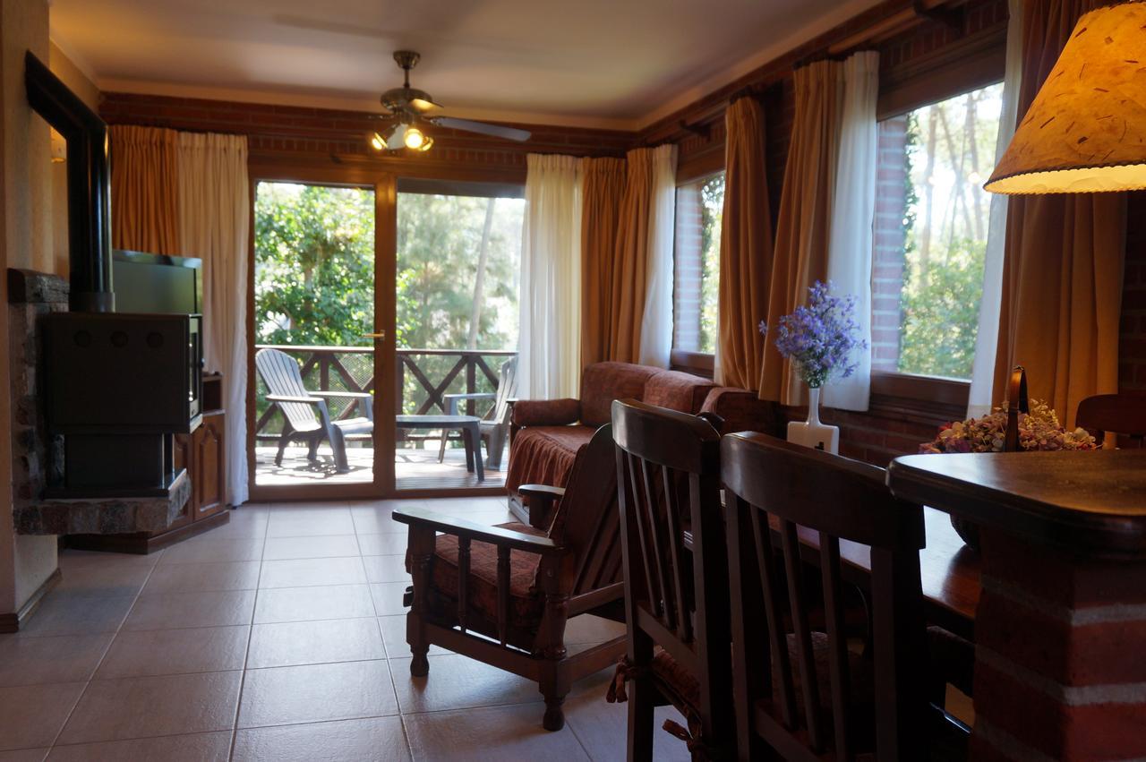 Villa Refugio Del Bosque à Carilo Chambre photo