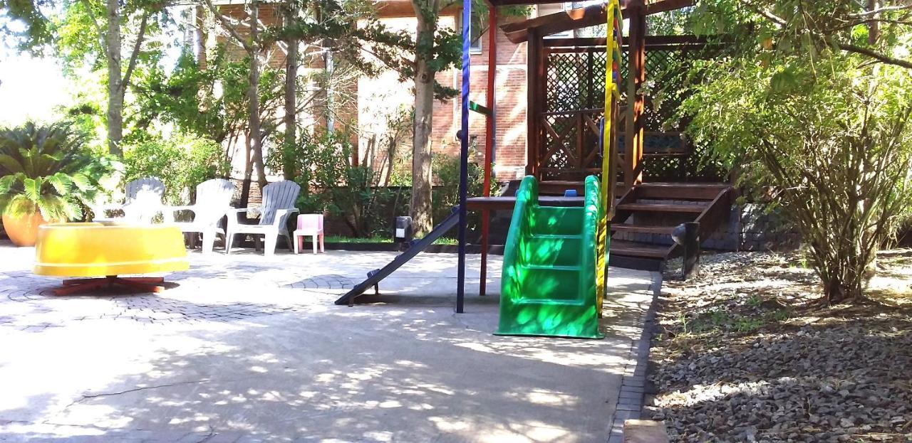 Villa Refugio Del Bosque à Carilo Extérieur photo
